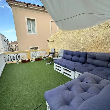 Sassari-centro Elegante Con Wifi E Netflix Апартаменты Сассари