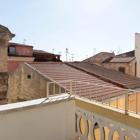 Sassari-centro Elegante Con Wifi E Netflix ساساري