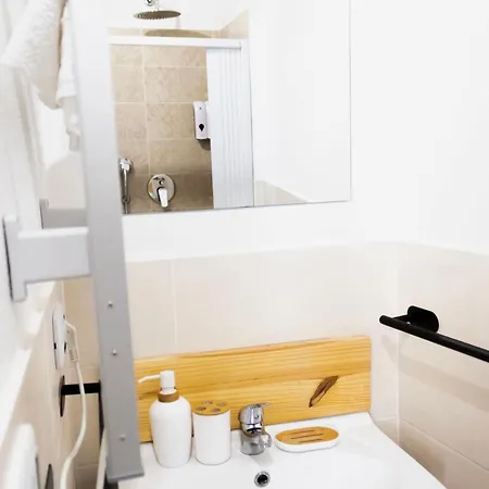 Sassari-centro Elegante Con Wifi E Netflix Apartamento *