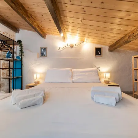 Sassari-centro Elegante Con Wifi E Netflix Apartment