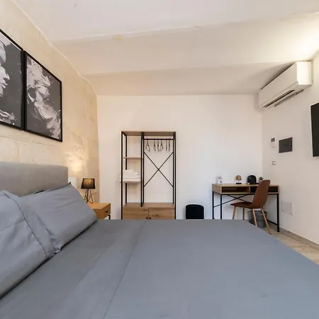 Sassari-centro Elegante Con Wifi E Netflix